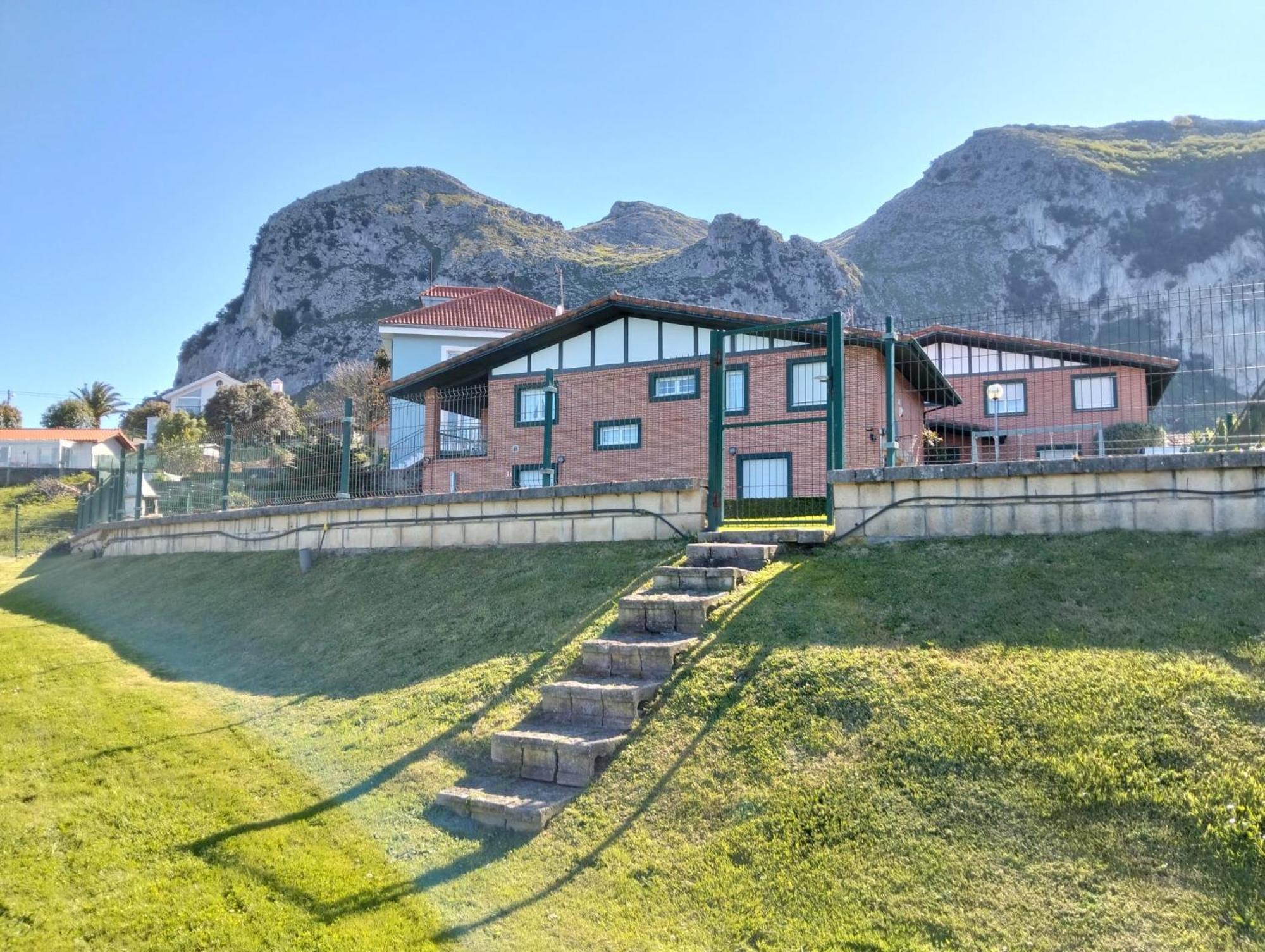 Villa La Ballena De Sonabia Orinon Bagian luar foto